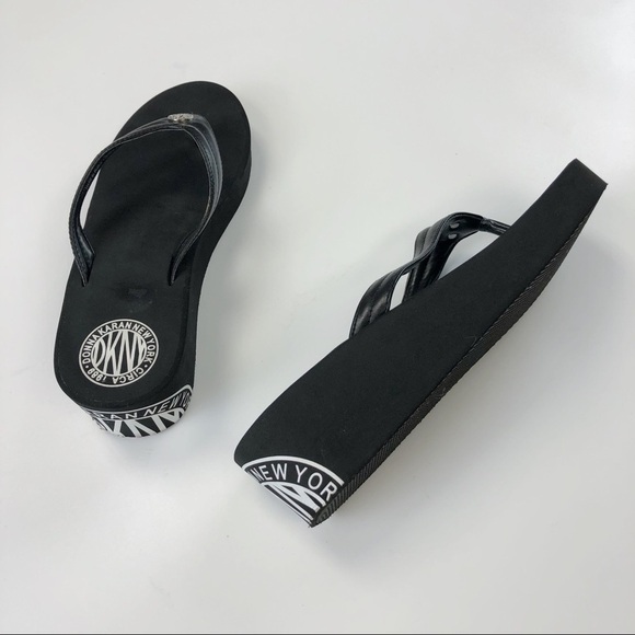 90s Vintage DONNA Karan black platforms logo print Size 8.5
thong style - Picture 1 of 7